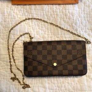 Louis Vuitton Pochette Félicie in Damier Ebene